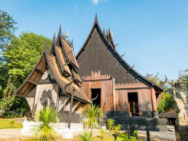 Chiang Rai & Triangle d’Or – Temples & Croisière sur le Mékong