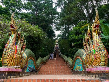 Doi Suthep au Lever du Soleil – Avec les Moines