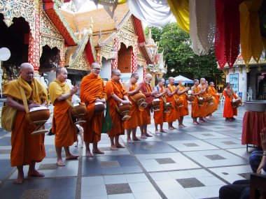 Doi Suthep au Lever du Soleil – Avec les Moines