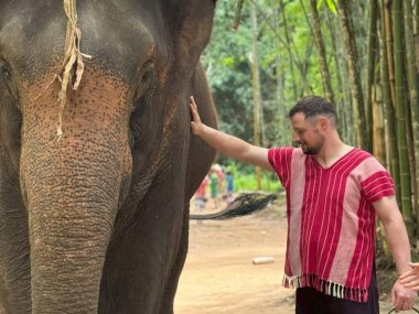 Kerchor Elephant Eco Park – Sanctuaire d'éléphants éthique à Chiang Mai