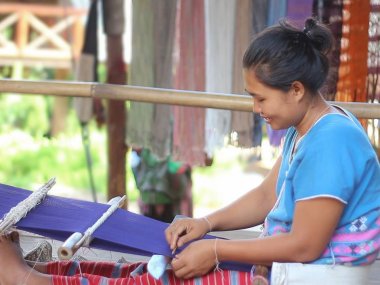 Randonnée Mae Sapok 1 Jour – Immersion chez les Karen