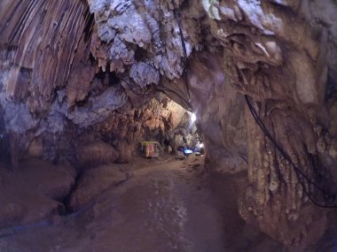 Chiang Dao en 1 Jour – Randonnée, Grottes & Sources Chaudes
