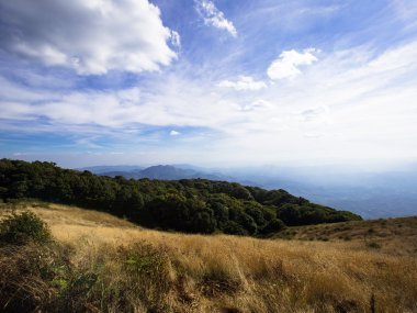 Éco-Trekking Karen & Doi Inthanon – 2 Jours / 1 Nuit