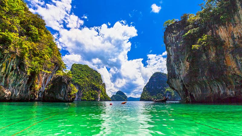 Excursion aux îles de Hong en hors-bord