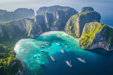 One Day Koh Phi Phi & Maya Bay by Speedboat