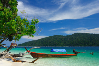 Excursion 1 jour aux îles Surin : snorkeling et plages paradisiaques en Thaïlande