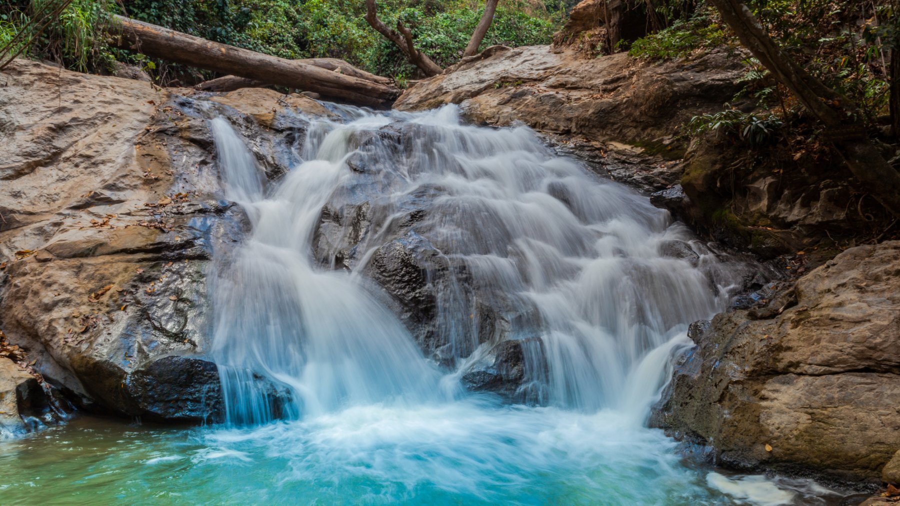 Best Waterfalls Near Chiang Mai: Complete Nature Guide